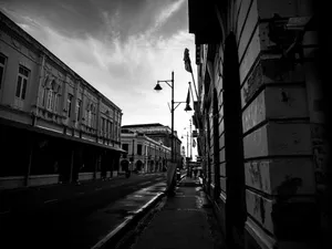grayscale photography of city streets jigsaw puzzle