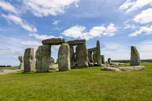 Stonehenge ancient monument on grassy field under sky jigsaw puzzle