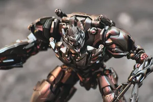 A detailed metallic robot warrior with sharp claws. jigsaw puzzle