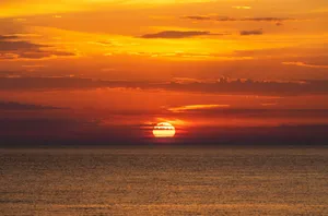 body of water during sunset jigsaw puzzle