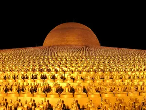 dhammakaya pagoda jigsaw puzzle
