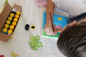 painting jigsaw puzzle